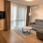 Erdvus Apartamentai Vanagupeje Butas