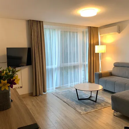 Erdvus Apartamentai Vanagupeje